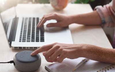 La CX en los Asistentes Virtuales: Más Allá de Siri y Alexa