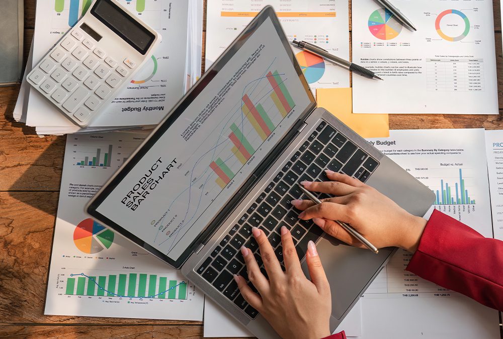 ¿Cómo el monitoreo en tiempo real puede mejorar la experiencia del cliente?